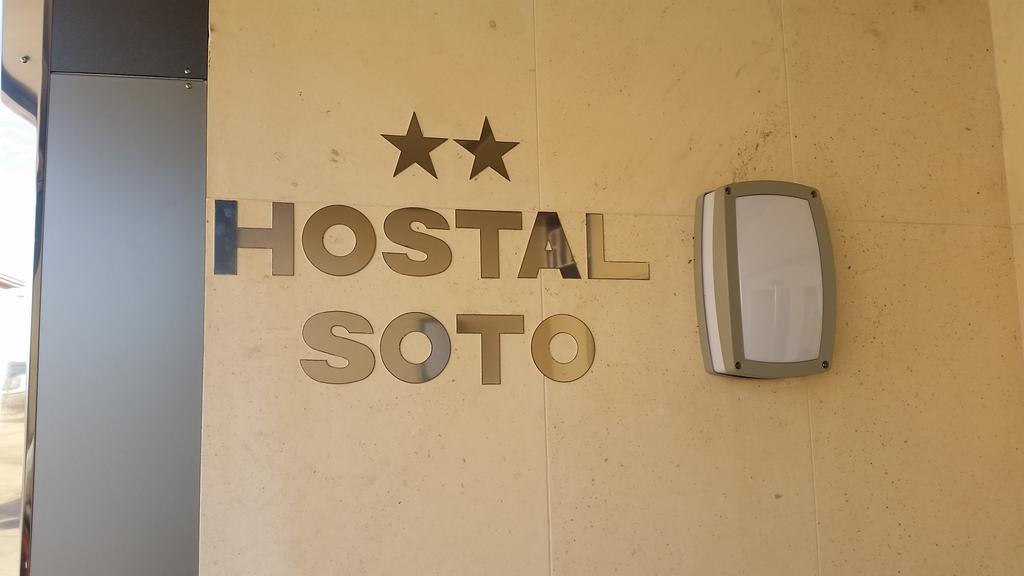 Hostal Soto La Virgen del Camino Exterior foto
